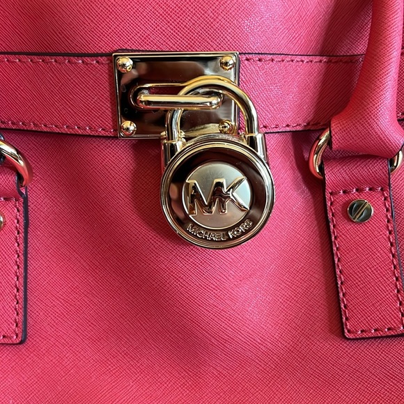 Coral Colored Purse - Picture 3 of 11